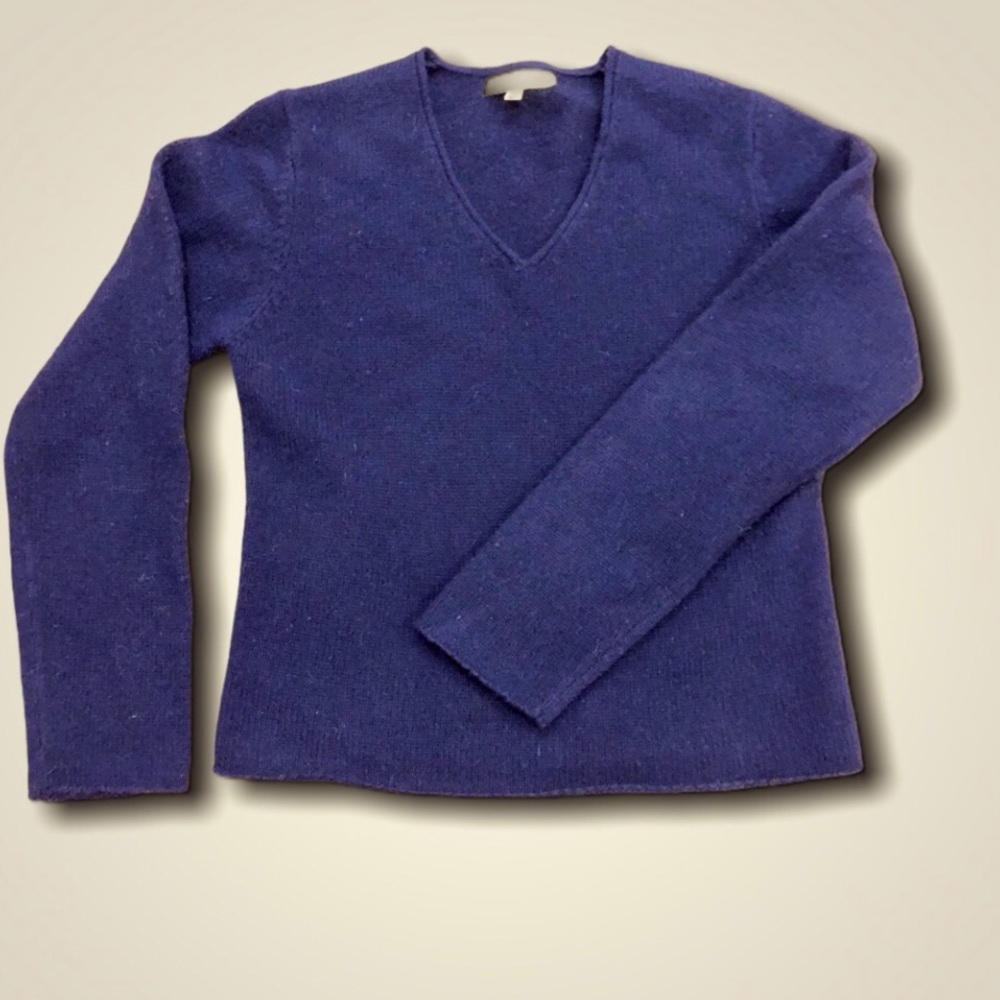 Dalmys Wool V-Neck